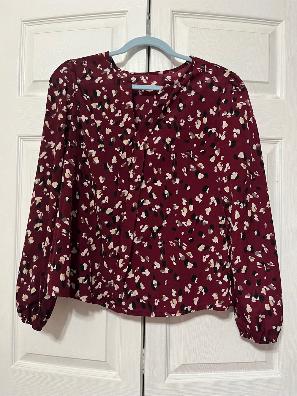 Women’s Burgundy Floral Print Long-Sleeve Blouse